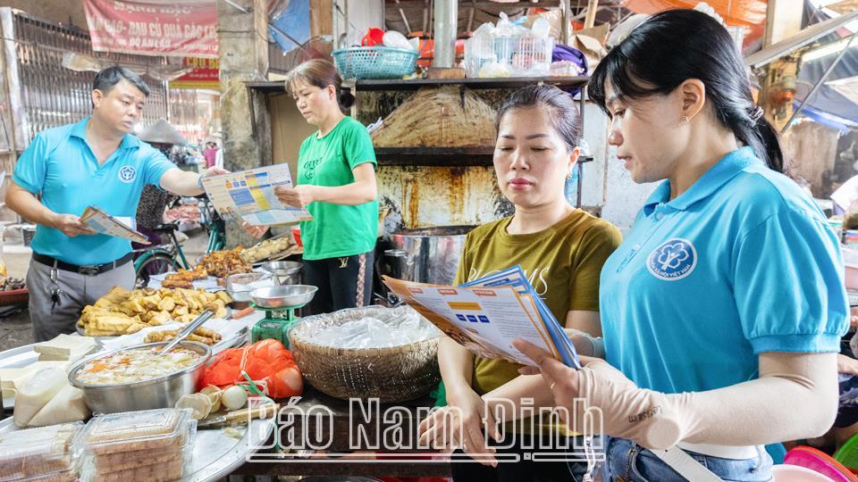 Bảo hiểm xã hội và cuộc sống: Bảo hiểm xã hội tỉnh nỗ lực hoàn thành chỉ tiêu
