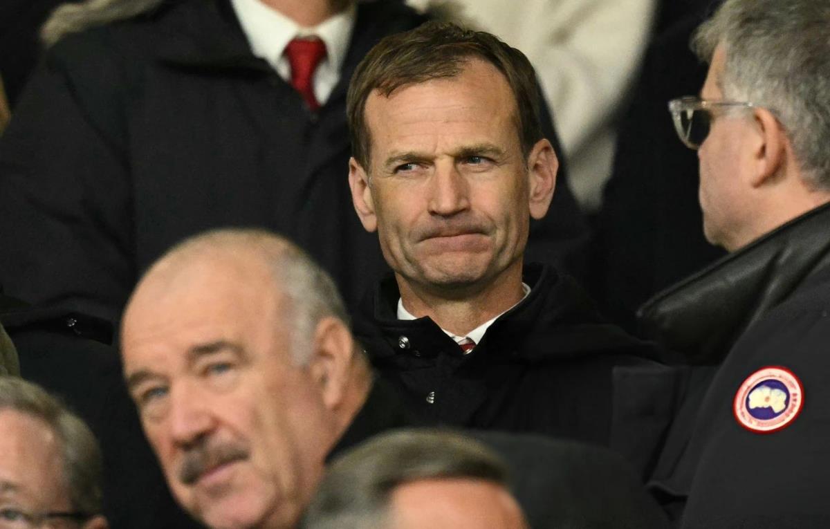 Arsenal bất ngờ muốn sở hữu "người thừa" của MU