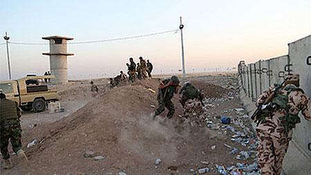 Không quân Mỹ bắt đầu không kích miền Bắc Iraq