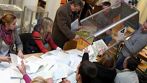 Ủy ban bầu cử Ukraine phê chuẩn kết quả cuộc bầu cử Quốc hội