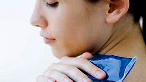 Chườm lạnh hiệu quả tốt sau chấn thương