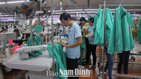 Giải pháp ổn định nguồn lao động của các doanh nghiệp dệt may