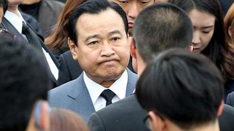 Dính xcăng-đan hối lộ, sinh mệnh chính trị Thủ tướng Hàn Quốc sẽ ra sao?