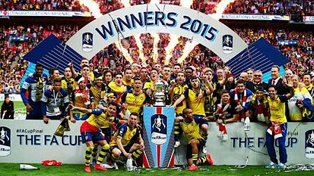 Arsenal đoạt cúp FA quá thuyết phục