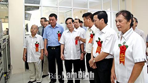 Khánh thành tháp ăng-ten cao 160m và máy phát sóng số mặt đất tại Nam Định