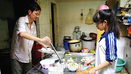 Độc đáo món mì vằn thắn của gia đình người Hoa ở Thành phố Nam Định