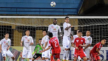 HN T&T vươn lên thứ hai, HA.GL trụ hạng thành công