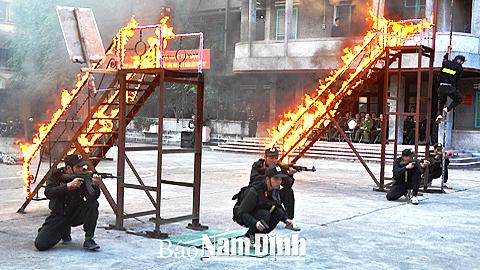 Sáng mãi truyền thống vẻ vang "Vì nước quên thân, vì dân phục vụ"