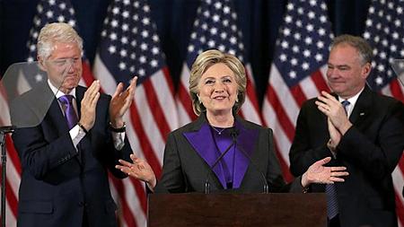 Bà Clinton và Tổng thống Obama cam kết hợp tác với ông Trump