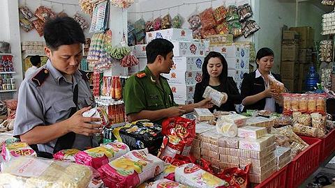 Giám sát thực hiện chính sách, pháp luật về an toàn thực phẩm