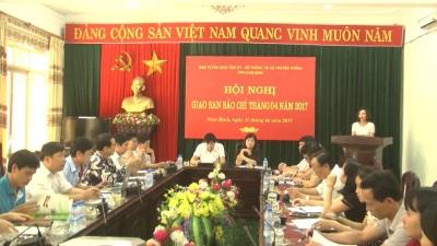 Giao ban báo chí tháng 8