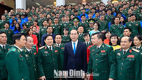 Quân đội nhân dân anh hùng của dân tộc Việt Nam anh hùng