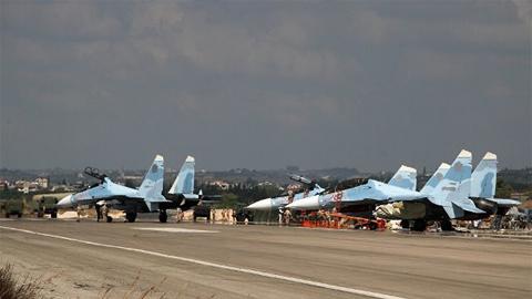 Syria sơ tán máy bay sang căn cứ Nga trước nguy cơ bị Mỹ không kích