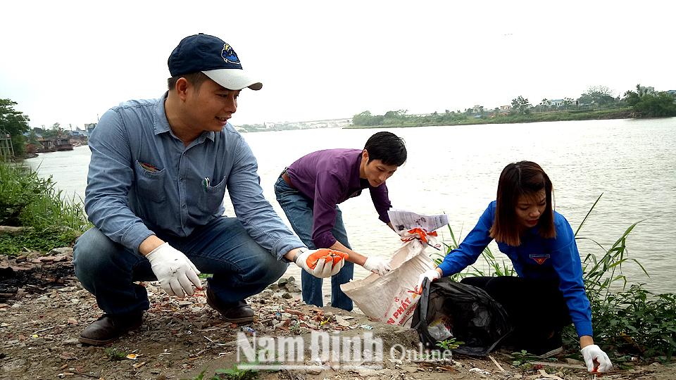 Tăng cường lồng ghép mục tiêu ứng phó biến đổi khí hậu vào các quy hoạch, kế hoạch phát triển