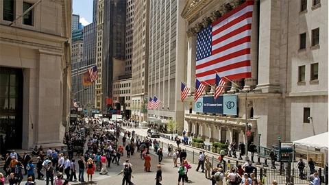 Kinh tế Mỹ đứng trước nhiều rủi ro