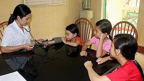 Vì trẻ em nhiễm HIV/AIDS