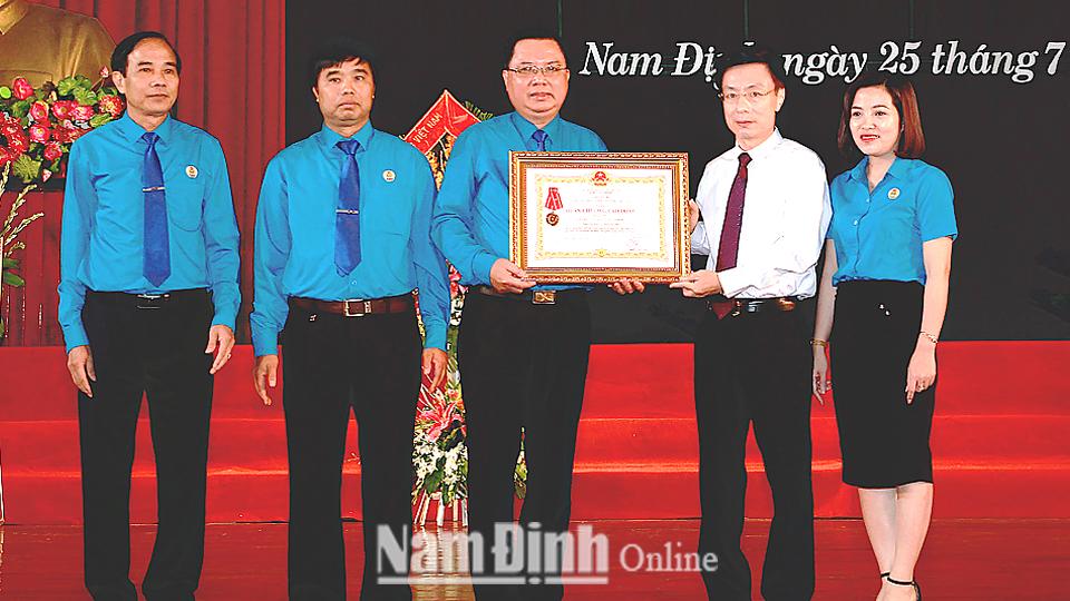 Tổ chức Lễ kỷ niệm 90 năm Ngày thành lập Công đoàn Việt Nam