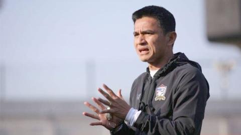 Kiatisuk cảnh báo đội tuyển Việt Nam trước trận gặp Thái Lan