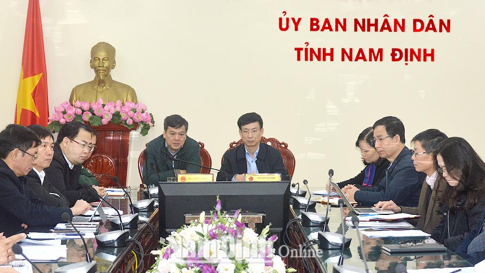 Phó Thủ tướng Chính phủ Vũ Đức Đam yêu cầu: Minh bạch thông tin, huy động nhân dân chủ động tham gia phòng, chống dịch