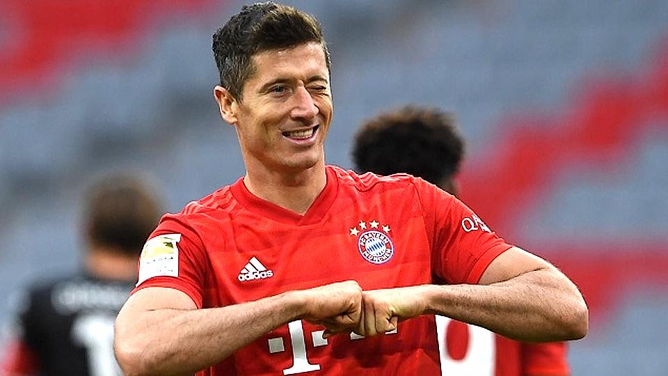 Bayern thiết lập một loạt kỷ lục mới trong ngày đại thắng Duesseldorf