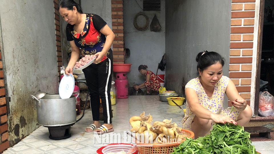 Tiện lợi từ dịch vụ nấu cỗ thuê