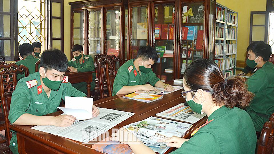 Phát huy vai trò của cấp ủy trong việc mua, đọc và làm theo báo, tạp chí của Đảng