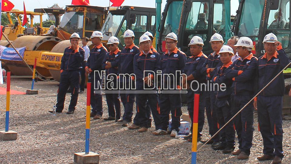 Giao thông "đi trước mở đường" góp phần thực hiện thắng lợi chương trình xây dựng nông thôn mới (kỳ 2)