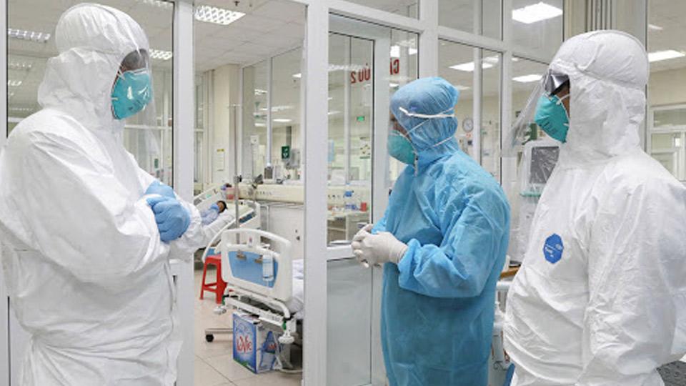 Hai bệnh nhân COVID-19 có kết quả âm tính lần 1