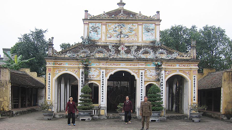 Di tích và lễ hội đình Xám