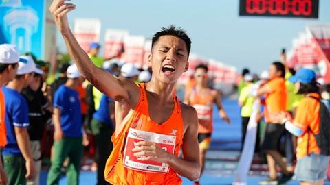 Áp lực giữ ngôi đầu