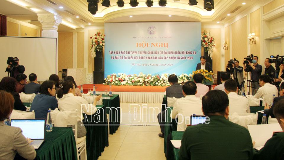 Tập huấn báo chí tuyên truyền cuộc bầu cử đại biểu Quốc hội khóa XV và đại biểu HĐND các cấp nhiệm kỳ 2021-2026