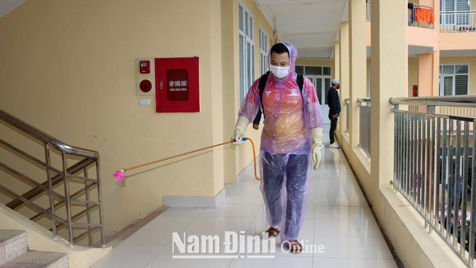 Điện của Thường trực Ban Bí thư về tiếp tục tăng cường phòng, chống dịch COVID-19