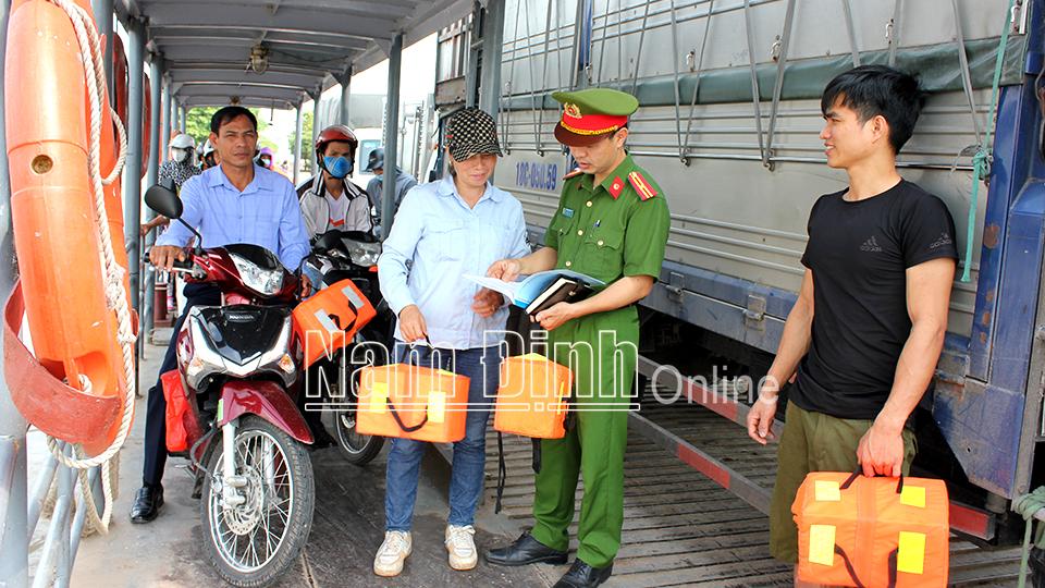 Đảm bảo an toàn giao thông đường thuỷ trong mùa mưa bão