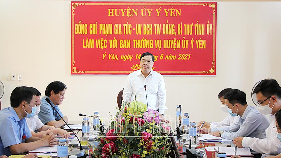Đồng chí Bí thư Tỉnh ủy làm việc với Ban Thường vụ Huyện ủy Ý Yên