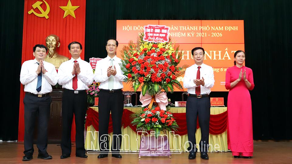 HĐND thành phố Nam Định khóa XVII tổ chức kỳ họp thứ nhất