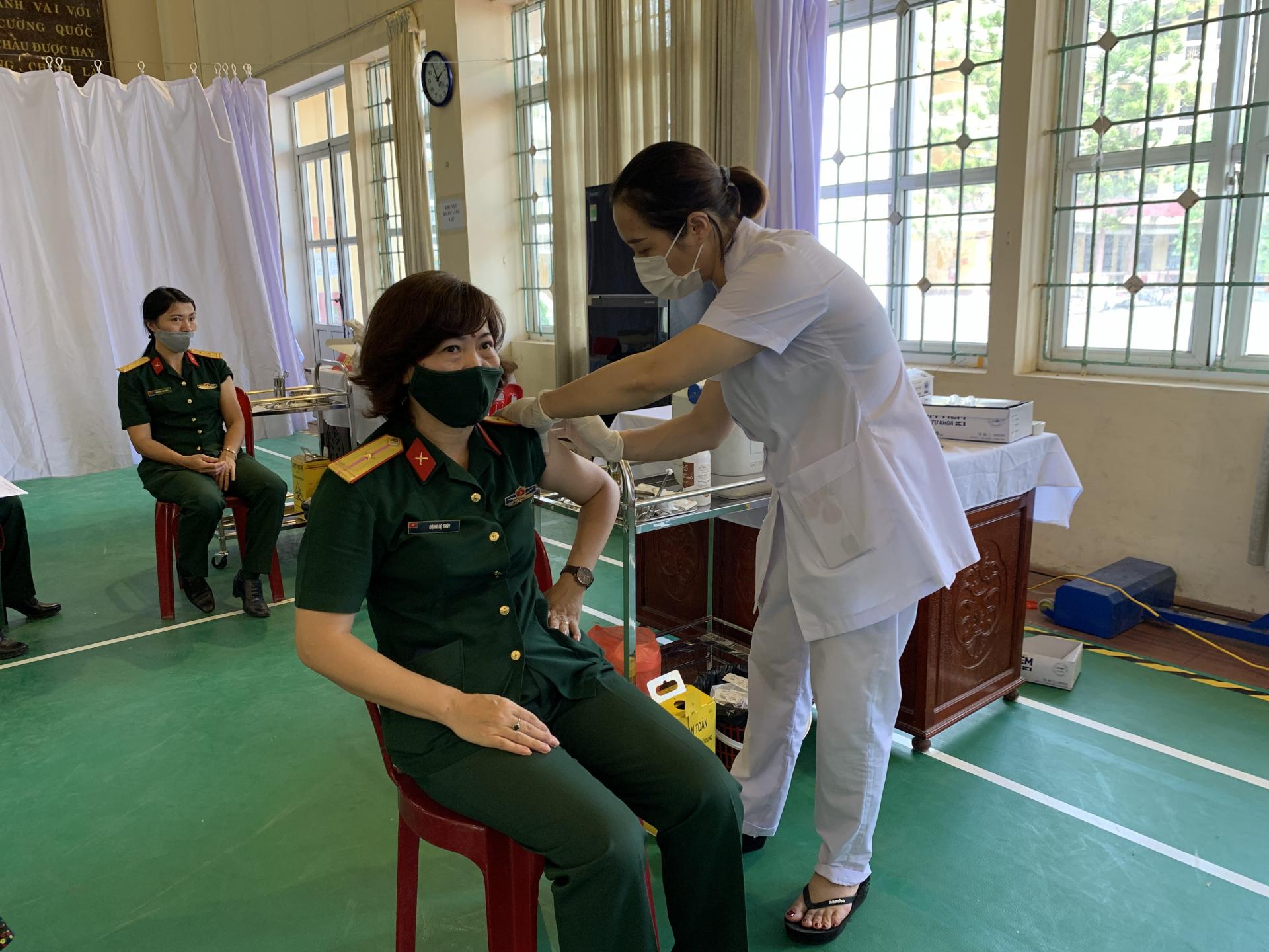 Toàn tỉnh tiêm 120 nghìn mũi vắc xin phòng COVID-19