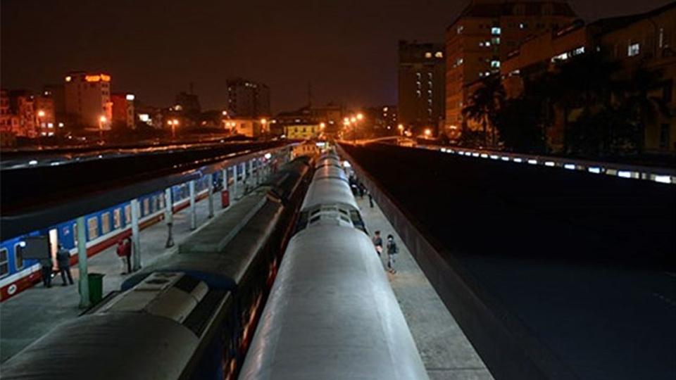 Từ 3-11, đường sắt cắt giảm tàu chạy do vắng khách