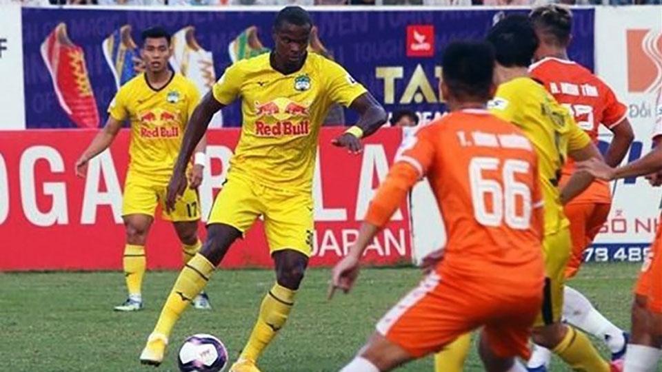 Sôi động thị trường chuyển nhượng cầu thủ