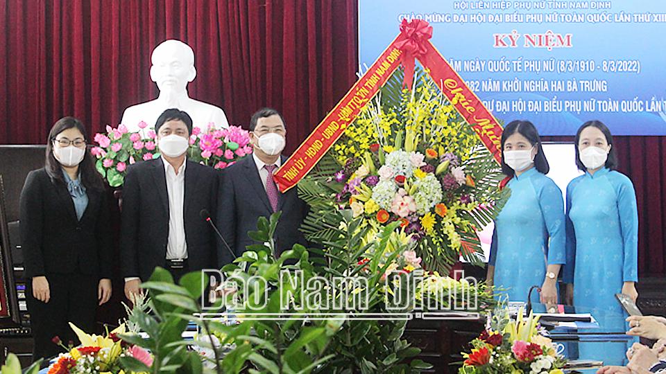 Gặp mặt đoàn đại biểu phụ nữ tỉnh tham dự Đại hội đại biểu phụ nữ toàn quốc lần thứ XIII