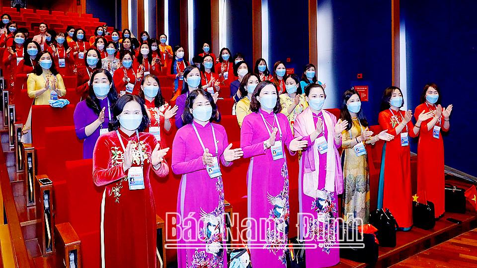 Đoàn đại biểu phụ nữ tỉnh Nam Định tích cực tham gia các hoạt động tại Đại hội đại biểu Phụ nữ toàn quốc lần thứ XIII