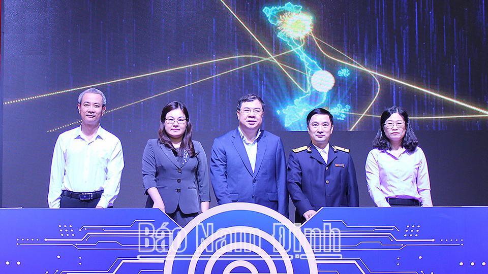 Công bố hệ thống hoá đơn điện tử toàn quốc