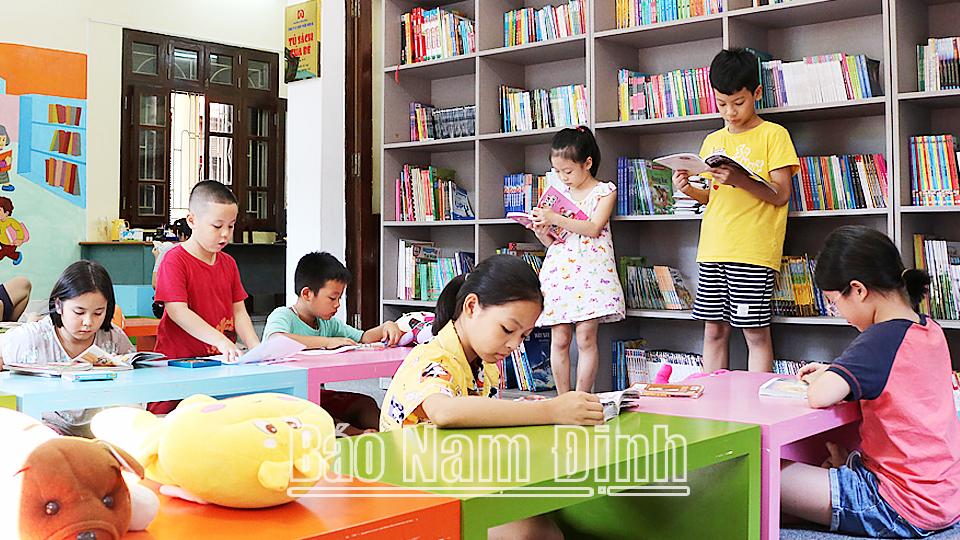 Đa dạng các hoạt động thư viện cho thiếu nhi trong dịp hè
