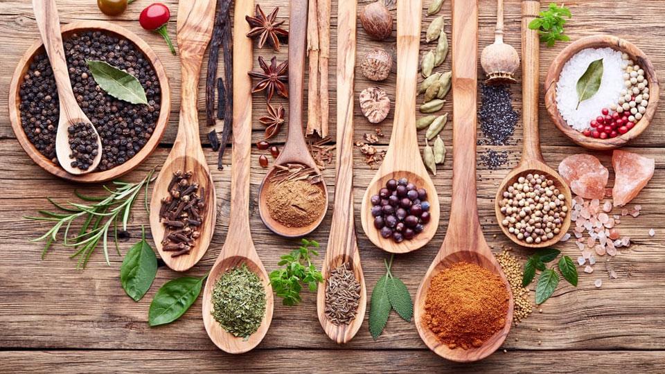 Những thảo dược bà bầu nên tránh khi trị bệnh mùa hè