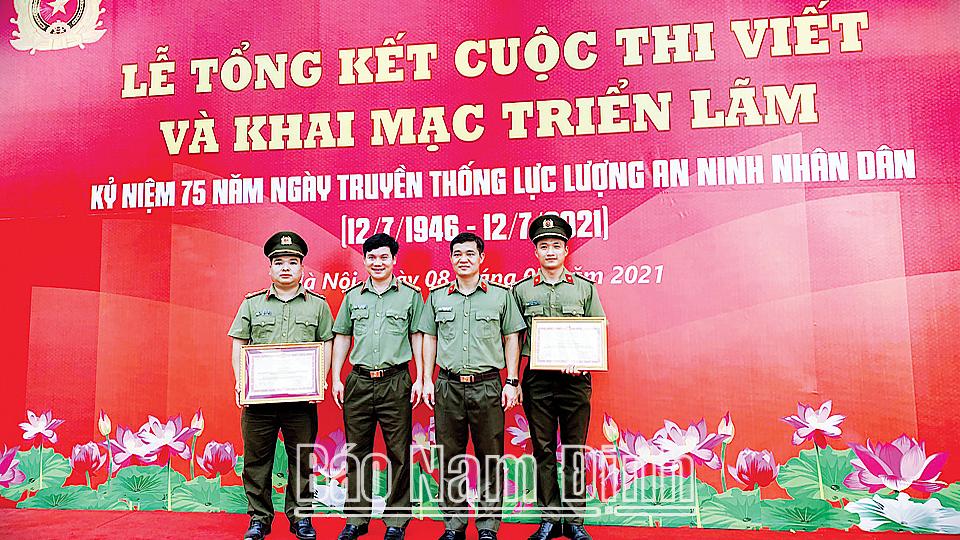 Chiến sĩ trẻ đam mê chinh phục các cuộc thi